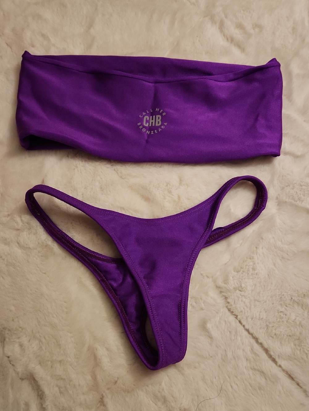 Call Her Bronzeada Vino Delta Set - Picture 2 of 6